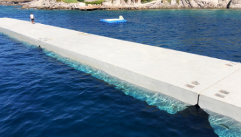 floating-concrete-breakwater